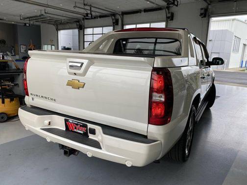 2013 Chevrolet Avalanche LTZ