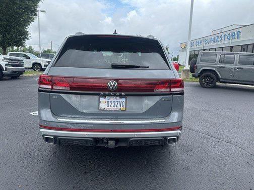 2024 Volkswagen Atlas 2.0T SE w/Technology 4MOTION