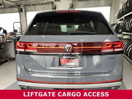 2024 Volkswagen Atlas 2.0T SE w/Technology 4MOTION