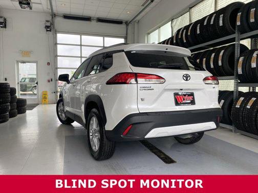 2022 Toyota Corolla Cross LE