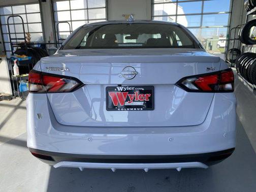 2024 Nissan Versa 1.6 SV