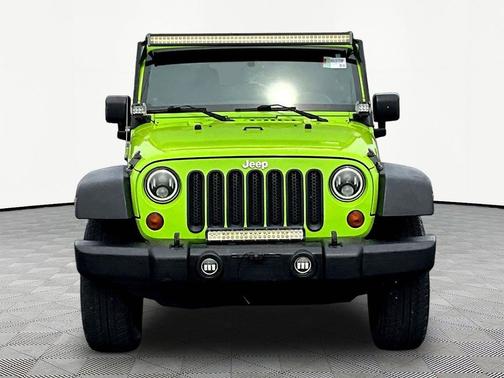 Gecko Pearlcoat 2013 Jeep Wrangler Unlimited Sport