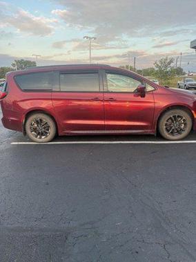 2020 Chrysler Pacifica L