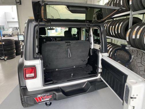 2021 Jeep Wrangler Sport S