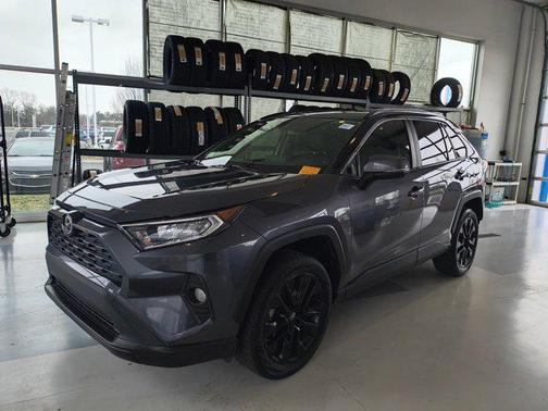 2019 Toyota RAV4 XLE Premium