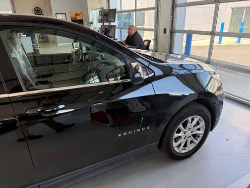 Mosaic Black Metallic 2020 Chevrolet Equinox 1LT