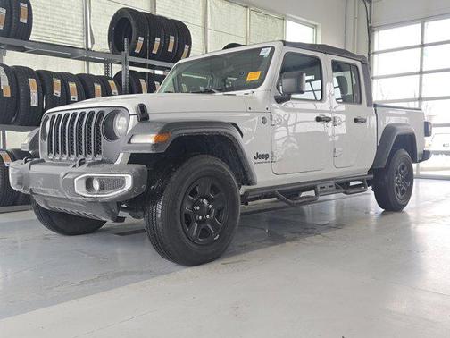 2023 Jeep Gladiator Sport