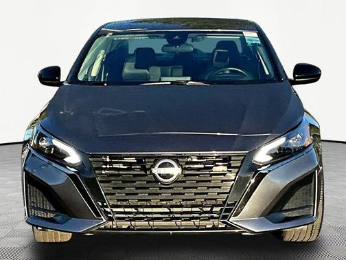 Gun Metallic 2025 Nissan Altima SR FWD