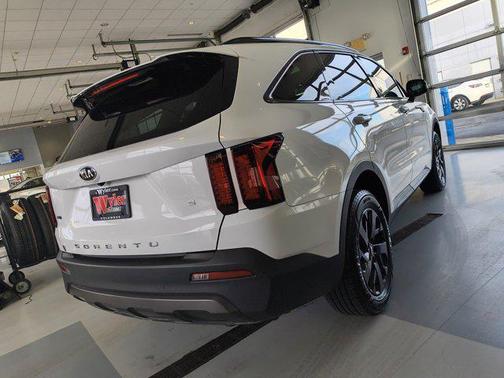 2021 Kia Sorento S