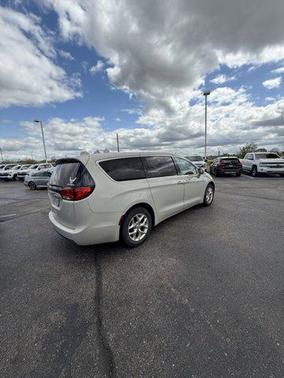 2020 Chrysler Pacifica Touring