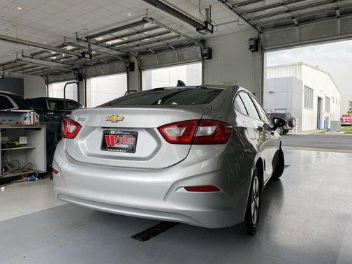 2018 Chevrolet Cruze LS