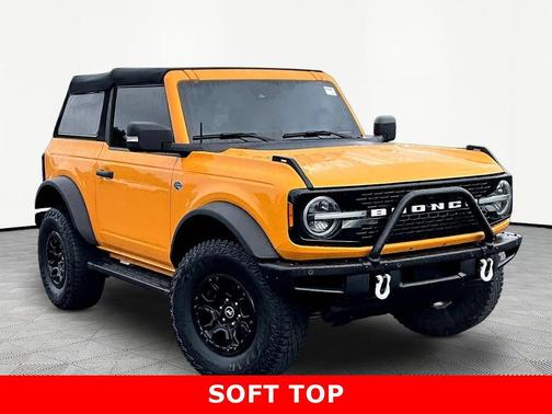 CYBER ORANGE MET TRI-COAT 2022 Ford Bronco Wildtrak