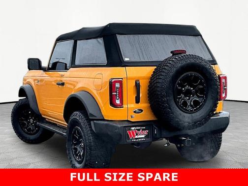 CYBER ORANGE MET TRI-COAT 2022 Ford Bronco Wildtrak