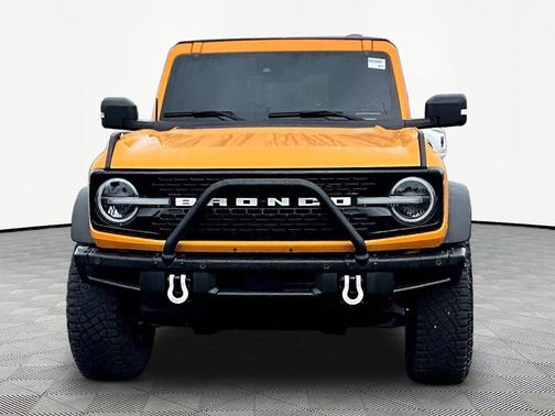 CYBER ORANGE MET TRI-COAT 2022 Ford Bronco Wildtrak