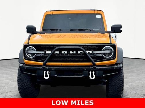 CYBER ORANGE MET TRI-COAT 2022 Ford Bronco Wildtrak