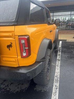CYBER ORANGE MET TRI-COAT 2022 Ford Bronco Wildtrak