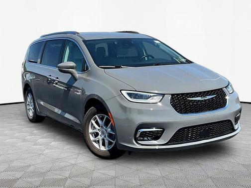 Ceramic Gray Clearcoat 2021 Chrysler Pacifica Touring L