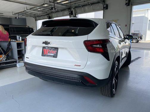 2024 Chevrolet Trax FWD 1RS