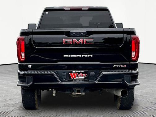 Onyx Black 2022 GMC Sierra 2500 AT4