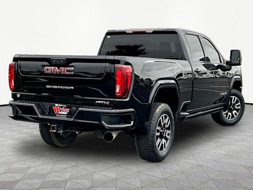 Onyx Black 2022 GMC Sierra 2500 AT4