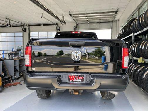 2021 RAM 2500 Tradesman Crew Cab 4x4 6'4' Box