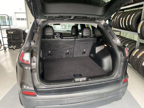 2020 Jeep Cherokee Altitude