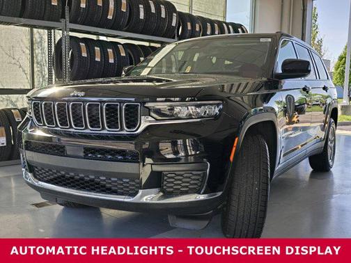 2022 Jeep Grand Cherokee L Laredo