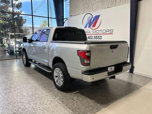 2020 Nissan Titan SL