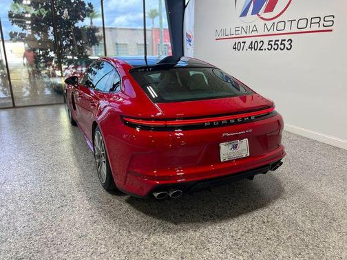 2025 Porsche Panamera E-Hybrid 4S