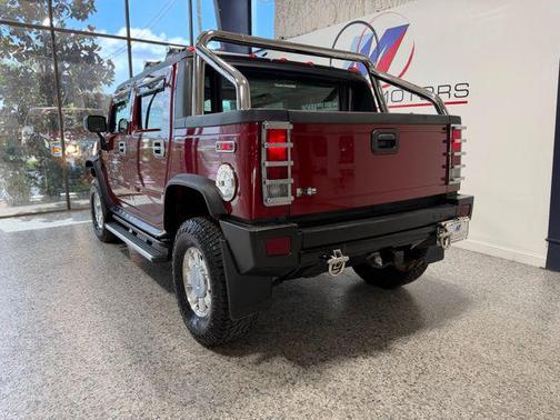 Red 2005 Hummer H2 SUT