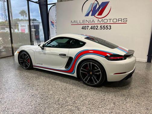 2024 Porsche 718 Cayman GTS 4.0