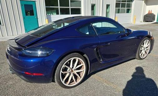 2024 Porsche 718 Cayman Style Edition