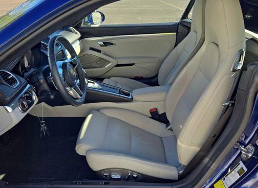 2024 Porsche 718 Cayman Style Edition