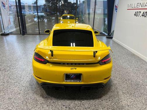 2021 Porsche 718 Cayman GT4