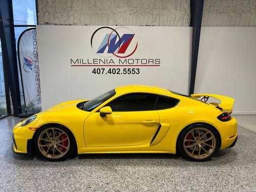 2021 Porsche 718 Cayman GT4