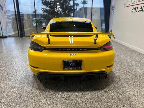 2021 Porsche 718 Cayman GT4