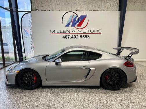 2016 Porsche Cayman GT4