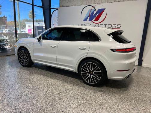 2024 Porsche Cayenne Cayenne