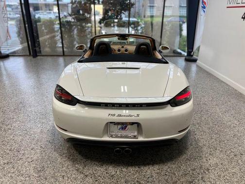 2017 Porsche 718 Boxster S