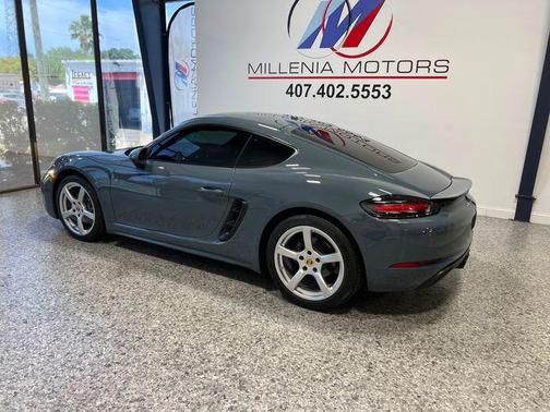 2018 Porsche 718 Cayman Base