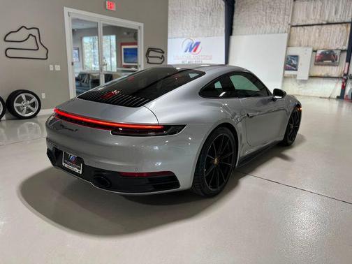 2023 Porsche 911 Carrera T