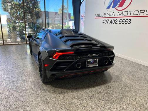 2023 Lamborghini Huracan Sterrato Sterrato