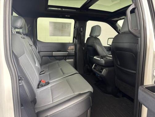 STAR WHITE METALLIC TRICOAT 2023 Ford F-150 LARIAT
