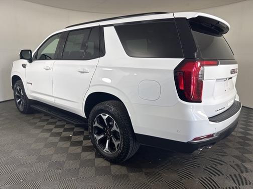 2025 GMC Yukon AT4
