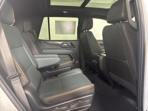 2025 GMC Yukon AT4