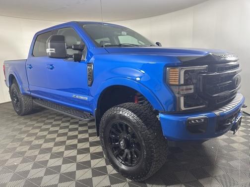 VELOCITY BLUE 2021 Ford F-350 LARIAT SUPER DUTY Truck