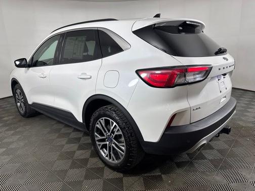 STAR WHITE METALLIC TRI-COA 2020 Ford Escape SEL