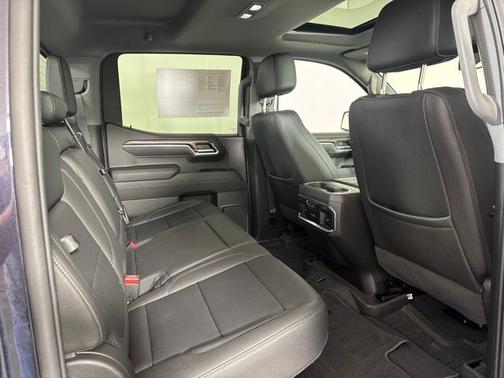 Titanium Rush Metallic 2022 GMC Sierra 1500 SLT