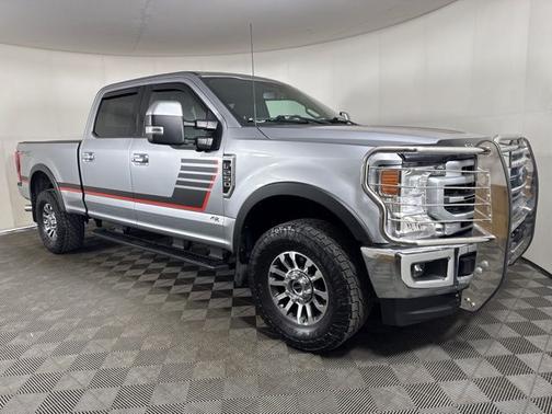 ICONIC SILVER 2022 Ford F-250 LARIAT