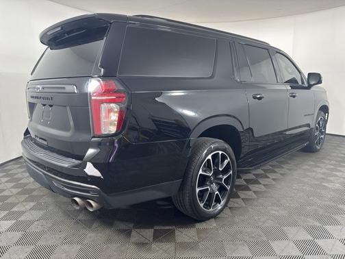 2022 Chevrolet Suburban RST